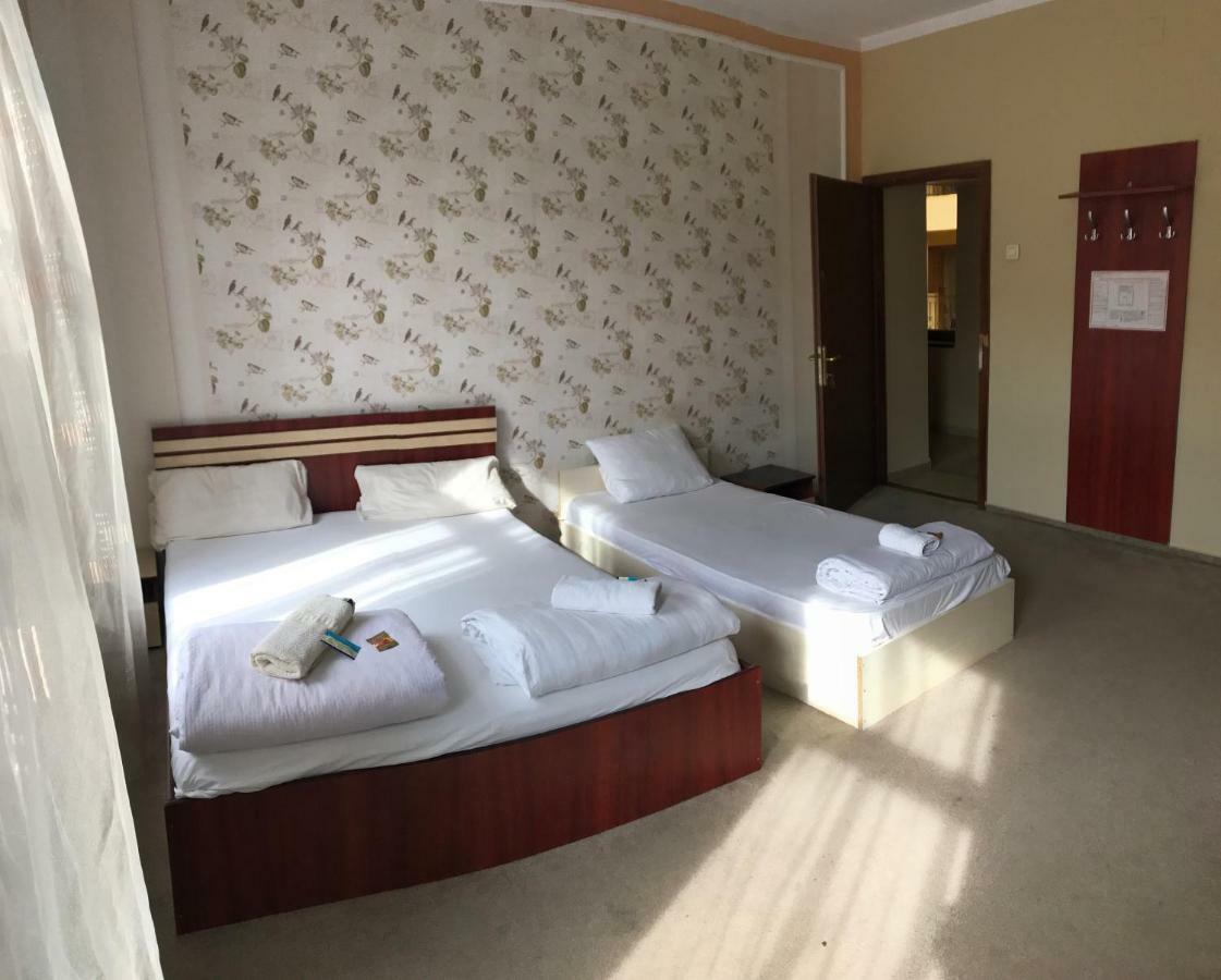 Hotel Cosmin Arad Exterior foto